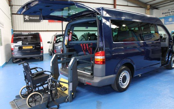 Bromley Airport Minicabs Wheelchair Taxis